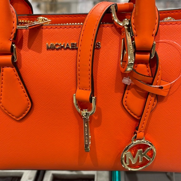 MICHAEL KORS
Sheila Small Faux Saffiano Leather Satchel
Poppy 
NWT - Picture 5 of 16